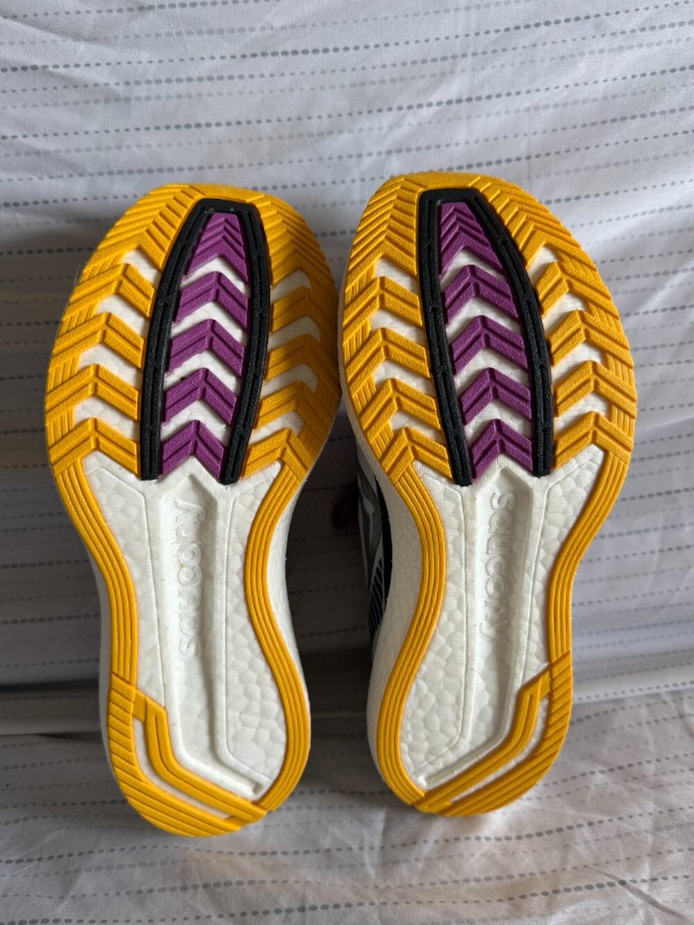 Saucony Endorphin Pro 2 Women's 7 Carbon Plate Racing Shoe NEW IN BOX - Picture 5 of 5